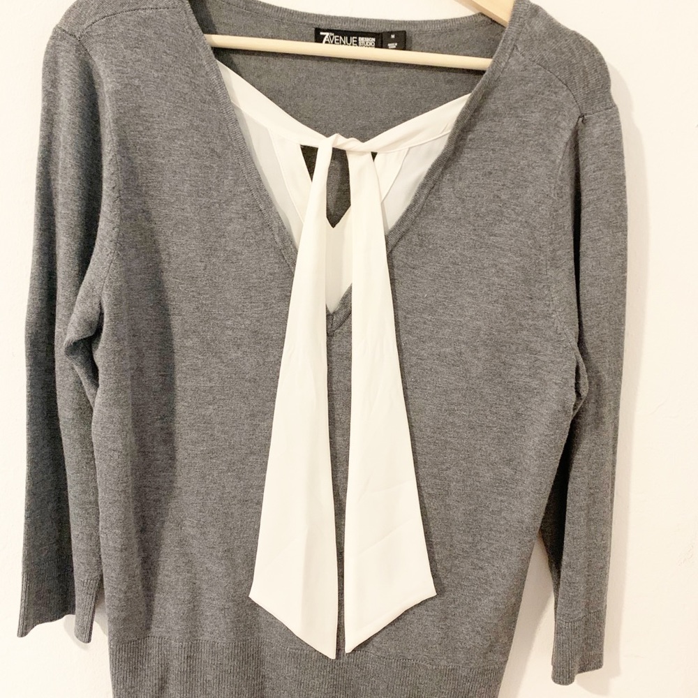 New York and company Gray Sweater Size Medium